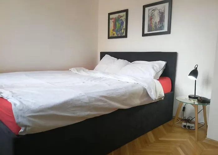 Skp-091 A&b Apartment *